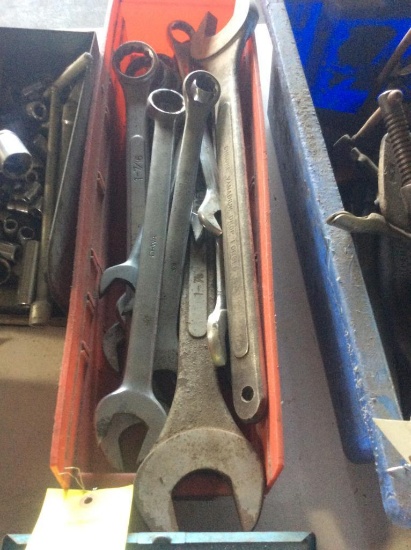 Assorted end wrenches.