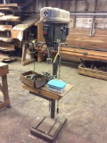 Delta Rockwell Series 15-665 drill press; s/n 1665066.