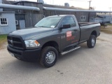 (TITLE) 2013 Ram 2500 HD regular cab pickup; 4x4; long box pickup; Hemi 5.7 Liter; auto; 113,017