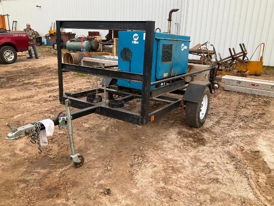 Miller Big Blue 400 D welding/generator, Deutz diesel engine; mounted on single axle trailer; 1,452