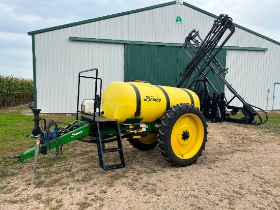 2011 Demco HP-500 pull type sprayer, 45' hyd. booms, 500-gallon poly tank, 11.2 x 38 tires, 540 PTO