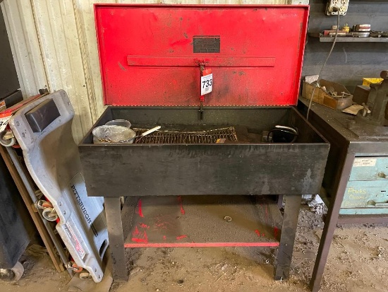 Parts washer.
