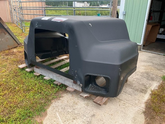 New Mack DM truck hood.