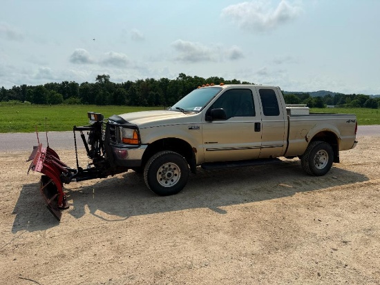 2000 Ford F-250 Super Duty extended cab pickup truck, 7.3L diesel engine, manual trans, 8' box,