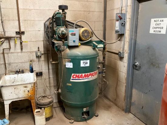 Champion CAS RSA R Series 5 hp vertical tank air compressor, SN: DR0090637.