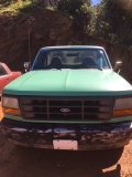 1995 Ford XL 4900CC 6 CY Truck