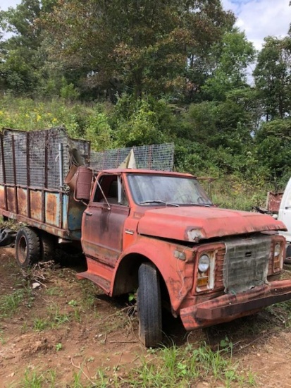 1971 GMC Truck Red Dump Truck
