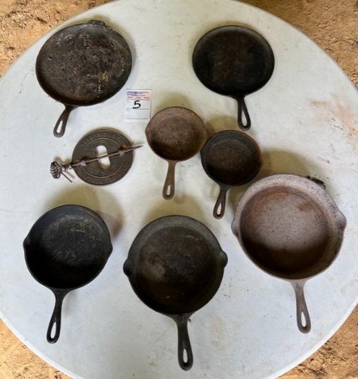 Cast iron fry pans