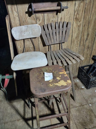 Old Chair / Stools