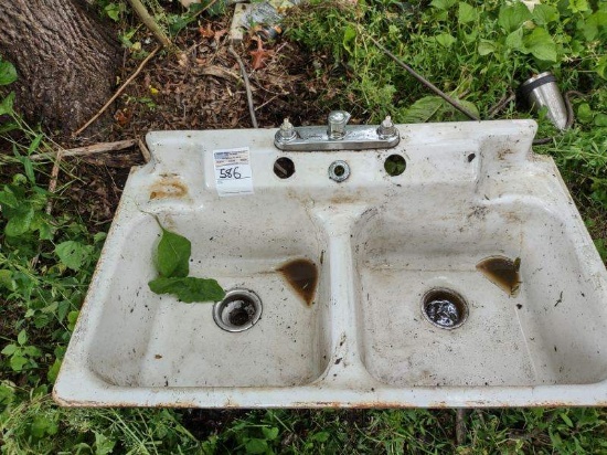Antique farm sink