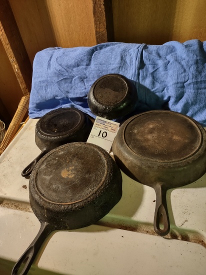 cast iron fry pans