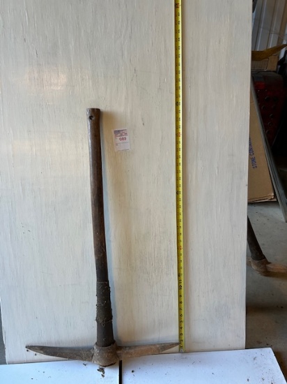 Axe Pick   ? will get better pic