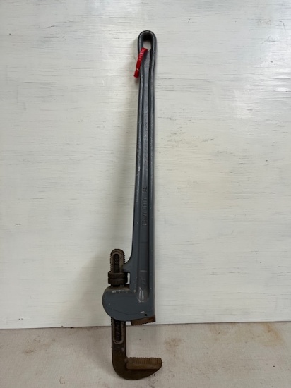 Heavy Duty Aluminum Pipe Wrench 36"