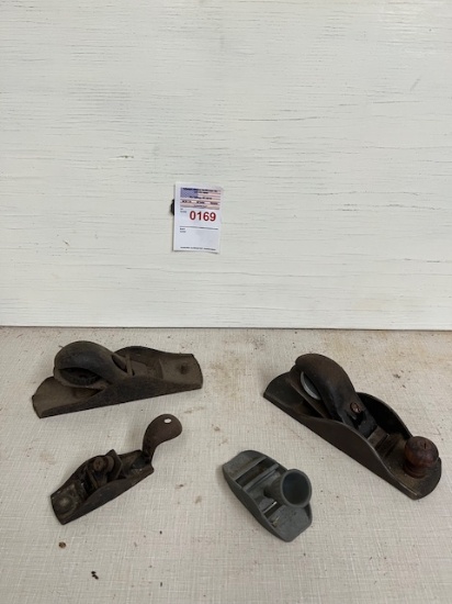 4 Antique Hand Planes