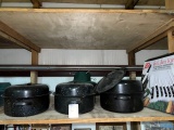 3 Roasting Pans and Knives