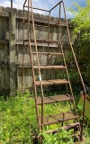 safety roll around ladder