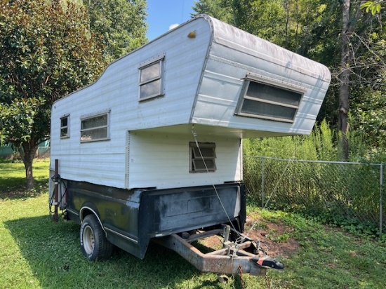 Slide in Bed Camper on Ford Bed
