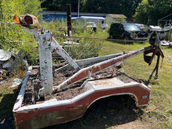 Antique holes wrecker bed