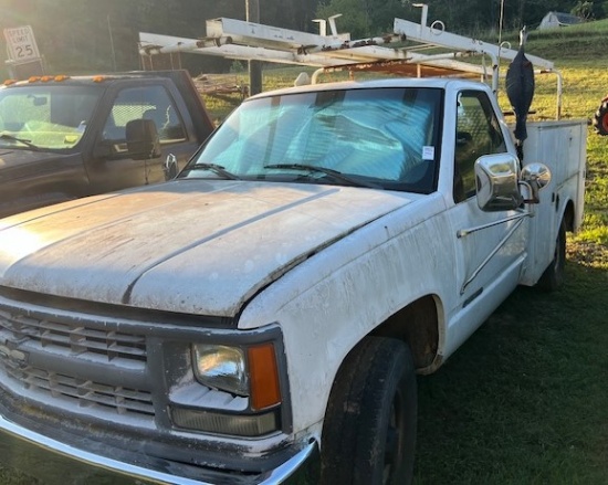 1998 Chevy 1500 Truck with service bed - Good  Title
