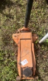 hydraulic floor jack