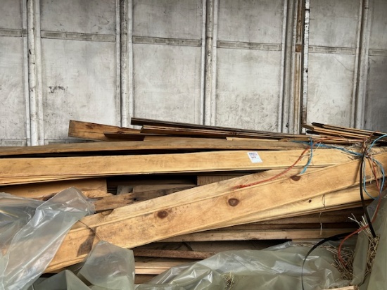 Tougue and grove boards - Pine