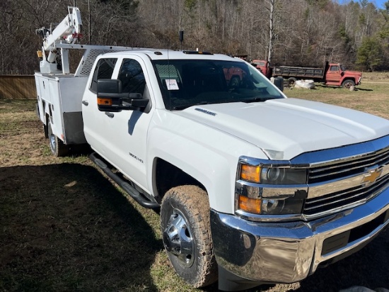 2016 Chevy3500 Utility Crane Truck