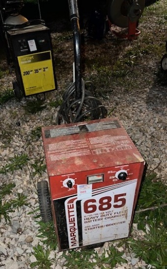 685 HEAVY DUTY 6/12/18/24 VOLT FLEE BATTERY CHARGER 450 AMP STARTER/BOOSTER