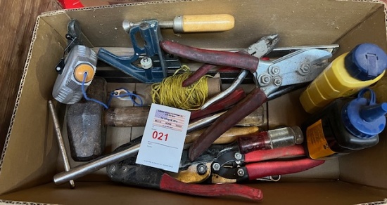 Misc lot of tools, chalk line etc
