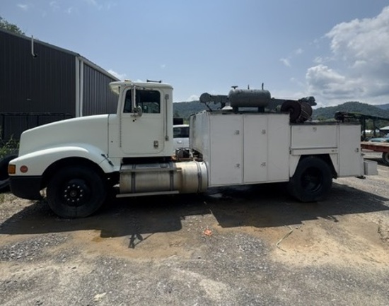 1991 CAT International Service Truck -