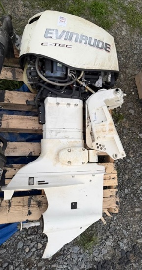EVINRUDE E-TEC outboard