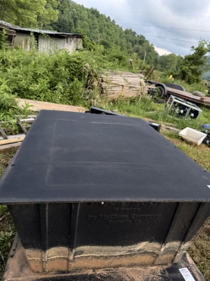 float for dock on water