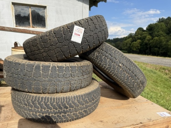 Tires (4) 175/70R13