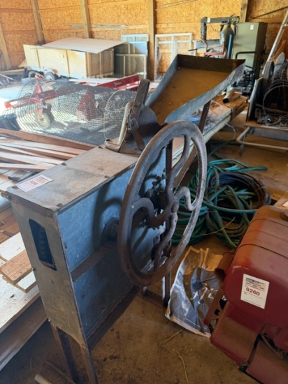 Corn Sheller - Hand