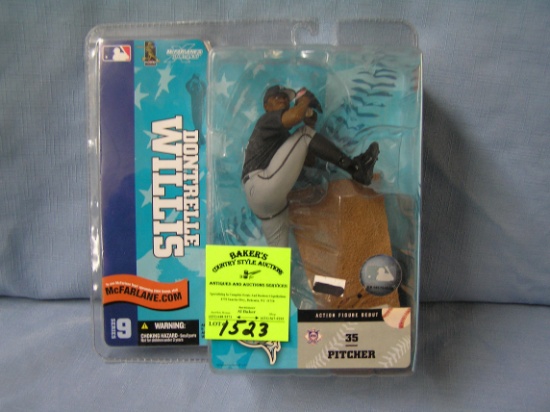 Vintage Dontrelle Williams baseball figure