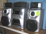 6 piece Panasonic CD stereo system