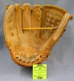 Vintage leather Dave Winfield baseball glove
