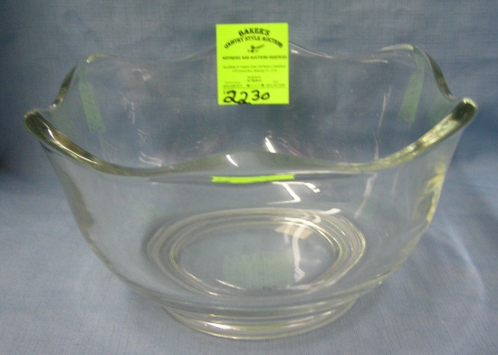 Crystal serving bowl