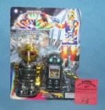 Battery operated mechanical robot toy