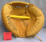 Mike Piazza autographed catcher's mitt