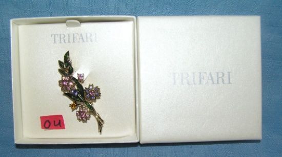 High quality Trifari brooch with original box