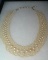 Costume jewelery pearl necklace