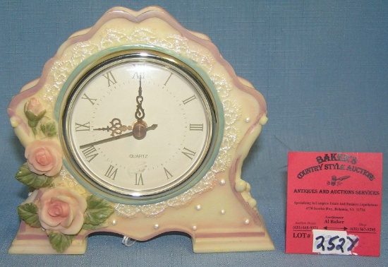 Modern quartz floral decorated vanity clock