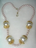 Vintage pearl and gold tone necklace
