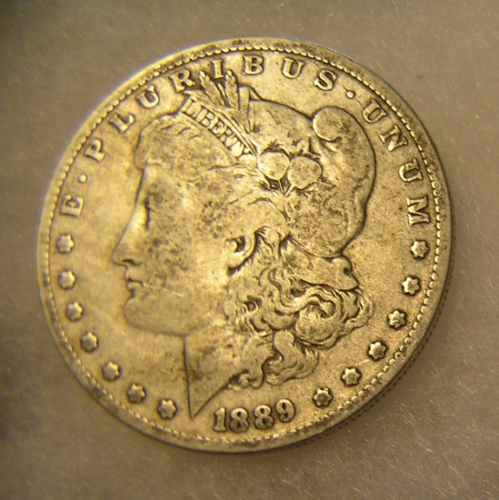 1889-0 Morgan silver dollar in good condition