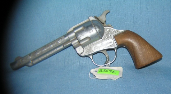 Vinatge Roy Rogers cast metal cap gun