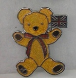 Merry Thought English bear club collectors pin