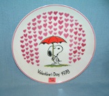 Peanuts Snoopy character collector plate
