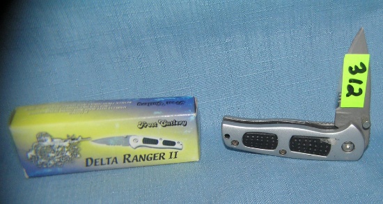 Delta Ranger 2 pocket knife with original box