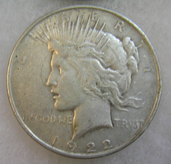 1922 Peace silver dollar in very good condition