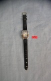 Quality gentleman's wrist watch with leather band